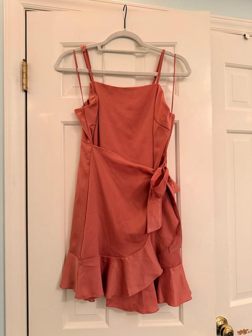 Coral Ruffle Dress – Women's - Altar'd State Medium